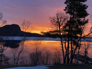 Rockwood Cottages & Mount Kineo