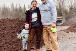 1 Earth Composting – Hampden